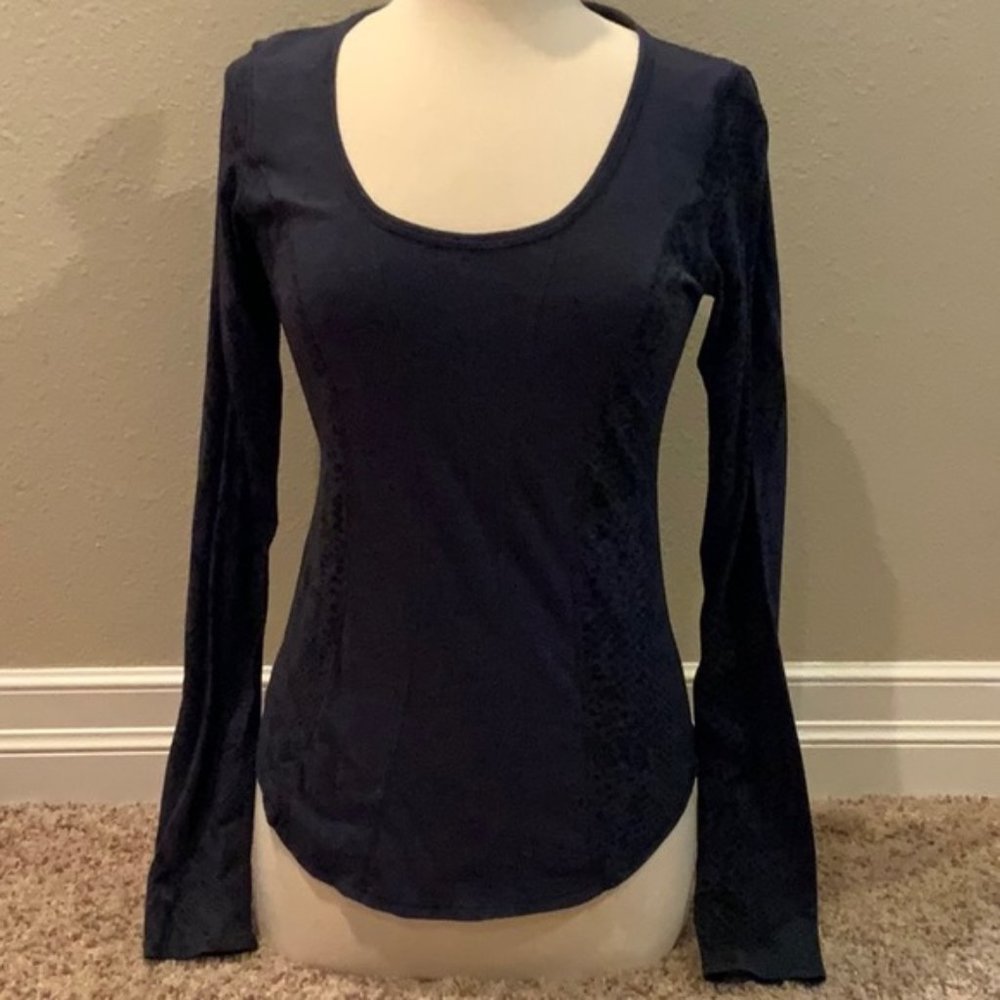 Lululemon fitted long sleeve top💕